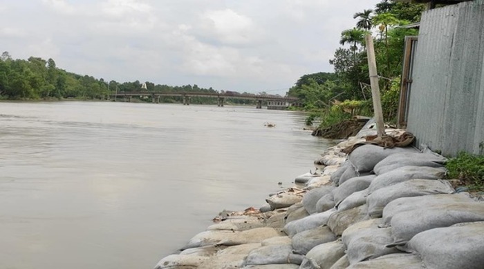 পাউবো’র কাছে প্রত্যাশা এবং নদখোলা ব্রিজ ও একটি মুক্তিযোদ্ধা পরিবার