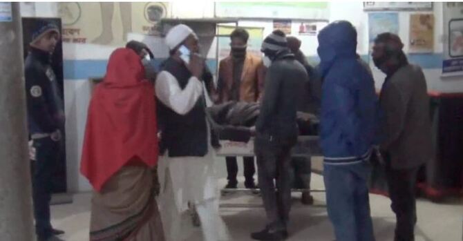 মাটিবাহী ট্রলির সঙ্গে মোটরসাইকেলের ধাক্কা, প্রাণ গেল চালকের