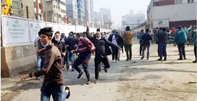 জাতীয় প্রেস ক্লাবের সামনে বিএনপির সমাবেশ, মৃদু উত্তেজনা