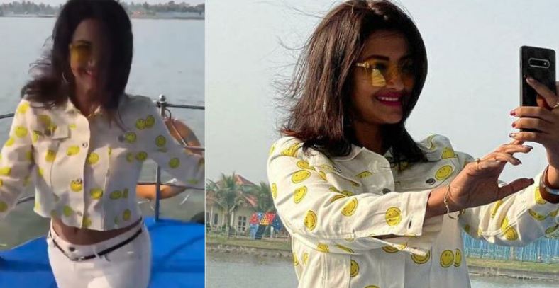 স্টিমারে ঝড় তুললেন রচনা