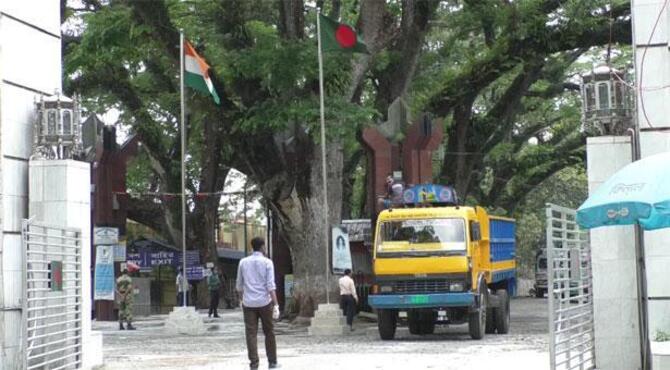 ধর্মঘটের পর আবার চালু বেনাপোল বন্দরের আমদানি-রফতানি