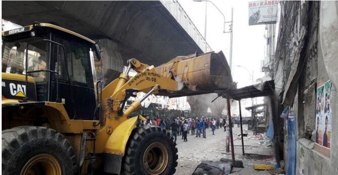 গুলিস্তানের সুন্দরবন মার্কেটে অভিযান শুরু