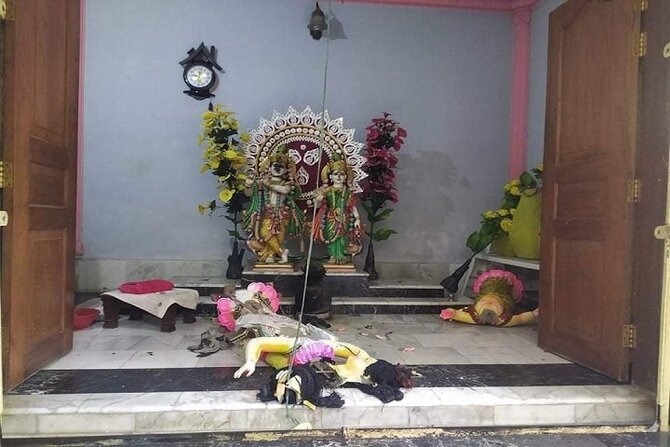 নবাবগঞ্জে মন্দিরের প্রতিমা ভাঙচুর, অলঙ্কার চুরি