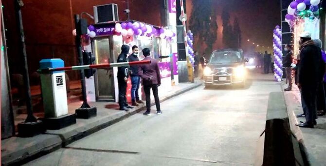 বঙ্গবন্ধু সেতু পারাপারে টোলপ্লাজায় আর দাঁড়াবে না গাড়ি