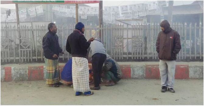 কনকনে হিমেল বাতাসে কাঁপছে পঞ্চগড়