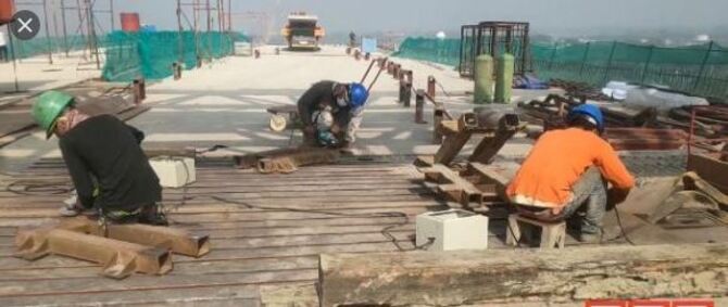 দৃশ্যমান হচ্ছে পদ্মার সংযোগ সেতুও