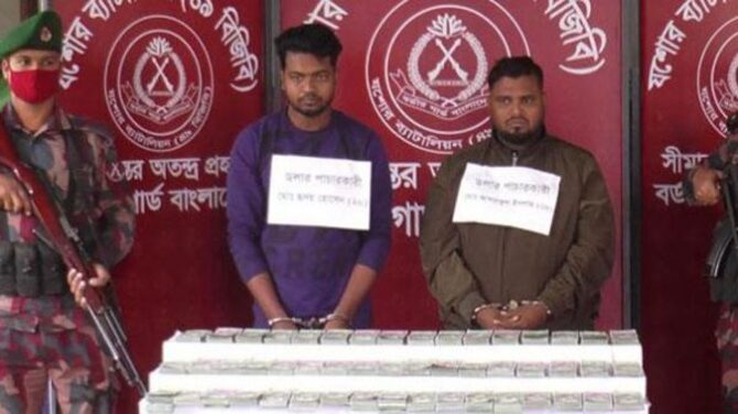 যশোরে ৫ লাখ ডলারসহ দুই হুন্ডি ব্যবসায়ী আটক