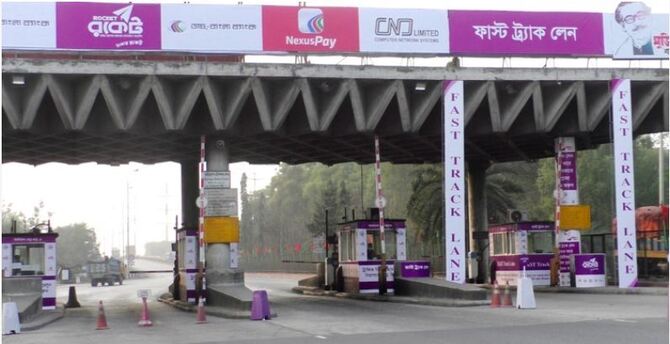 বঙ্গবন্ধু সেতুতে ফাস্ট ট্র্যাক বসলেও সুবিধা পাচ্ছেন না চালকরা