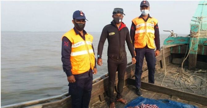 ৫ দিন পর পাওয়া গেল সেই বরযাত্রীর ট্রলারে থাকা শিশুর লাশ