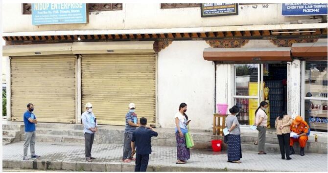 হু হু করে বাড়ছে করোনা, লকডাউন ভুটান