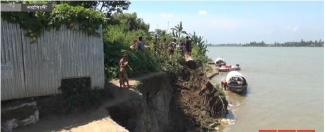 বালু উত্তোলনে ভাঙছে রায়পুরা, সর্বশান্ত স্থানীয়রা