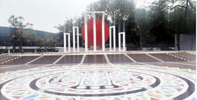 গৌরব-প্রেরণার একুশ আজ