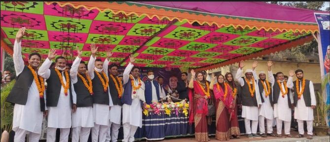 হাকিমপুর নর্ব নিবাচিত মেয়রকে গণ সংর্বধনা