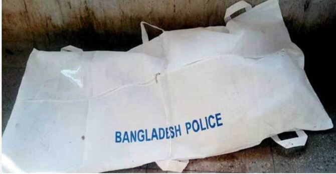 দিনাজপুরে সড়ক দুর্ঘটনায় তিনজনের মৃত্যু