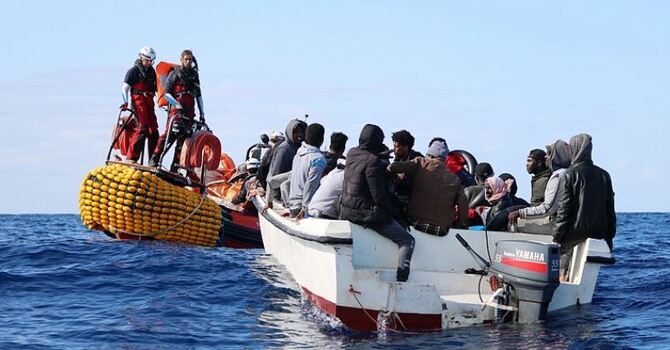 ভূমধ্যসাগরে নৌকাডুবে ৪১ জনের মৃত্যু