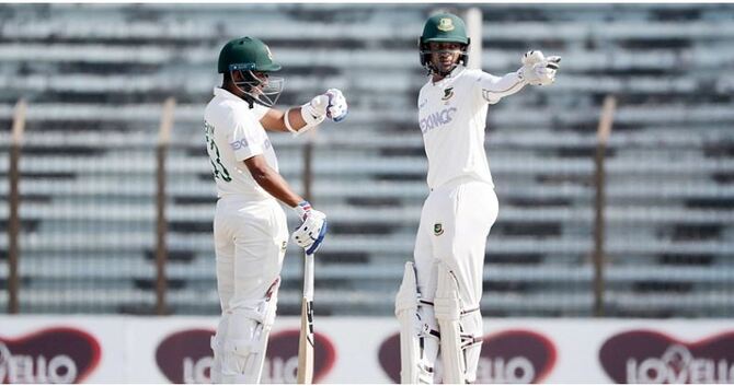 সাকিবের সম্ভাবনার অপমৃত্যু, আশা বাঁচিয়ে এগুচ্ছেন মিরাজ