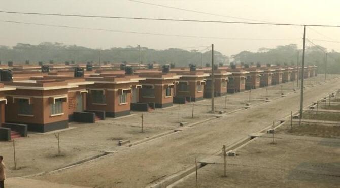 পায়রা বন্দরে ক্ষতিগ্রস্তদের জন্য ইউরোপীয় ধাচে ঘর নির্মাণ