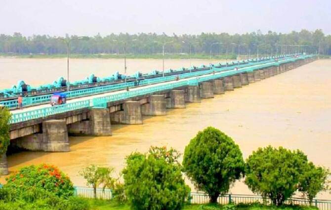 পানিতে টই টুম্বুর তিস্তা সেচ প্রকল্পের প্রধান খাল