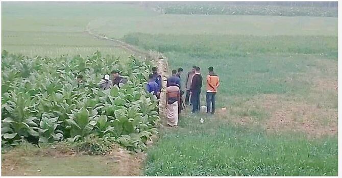 ক্যানেলে মিলল তরুণীর বিবস্ত্র লাশ