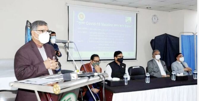 টিকা নিয়ে কোনো অঘটনের কথা শুনিনি : স্বাস্থ্যমন্ত্রী