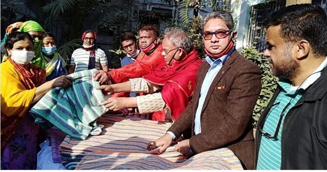 রাজধানীতে রিজভীর শীতবস্ত্র বিতরণ