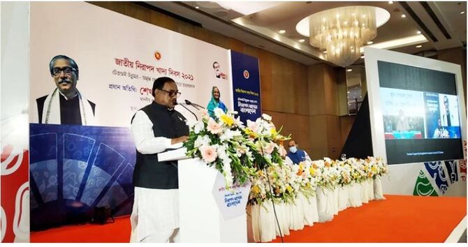 খাদ্য নিরাপত্তা নিশ্চিত করা কঠিন : খাদ্যমন্ত্রী