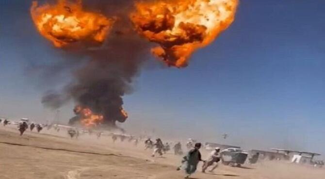 বিকট বিস্ফোরণে কেঁপে উঠল আফগান-ইরান সীমান্ত