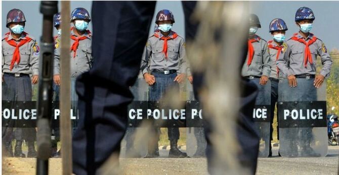 মিয়ানমারে জরুরি অবস্থা জারি, সেনাবাহিনীর ক্ষমতা দখল