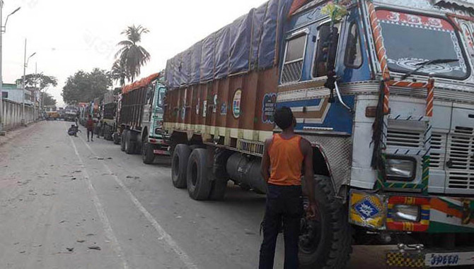 বেনাপোল বন্দর দিয়ে আমদানি বাড়লেও রফতানি বানিজ্যে ধ্বস