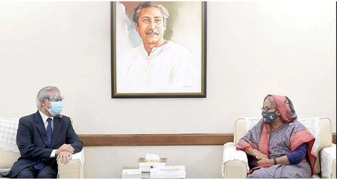 টিকা কিনতে ৯৪০ মিলিয়ন ডলার সহায়তা দেবে এডিবি