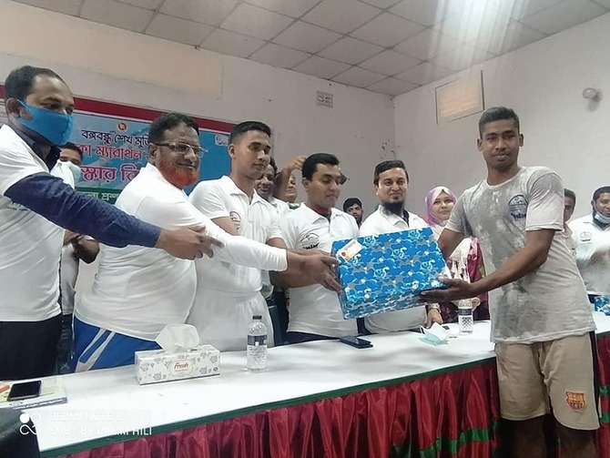 হিলিতে ৫ কিলোমিটার ঢাকা ম্যারাথন দৌড় অনুষ্ঠিত