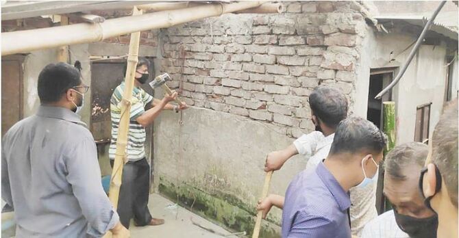 শ্যামপুর ও মান্ডা খালের সীমানা থেকে ৫৫টি অবৈধ স্থাপনা উচ্ছেদ