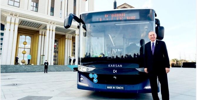 নিজেদের তৈরি চালকবিহীন বৈদ্যুতিক বাসের পরীক্ষা চালাল তুরস্ক