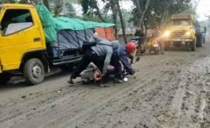 যশোরের মণিরামপুরে দুই ভাটা মালিককে ১০ হাজার টাকা জরিমানা