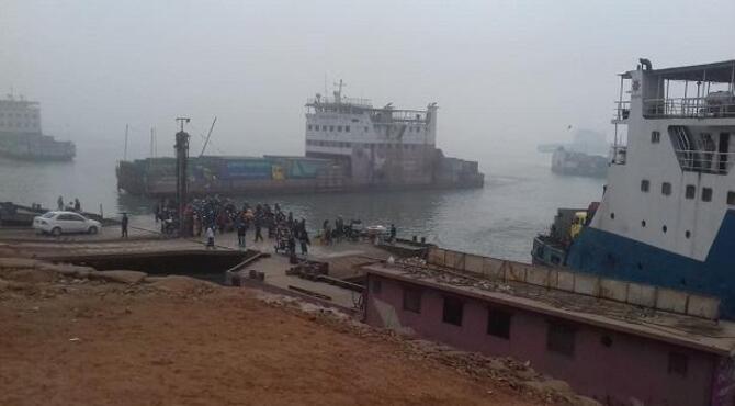 পাটুরিয়া-দৌলতদিয়া নৌরুটে ফেরি চলাচল শুরু