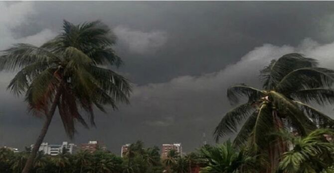 আজও কালবৈশাখী, কমতে পারে তাপমাত্রা