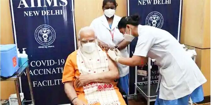 টিকার দ্বিতীয় ডোজ নিলেন মোদি