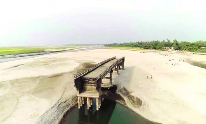 চৌহালির মিটুয়ানী সেতু এখন মরণফাঁদ