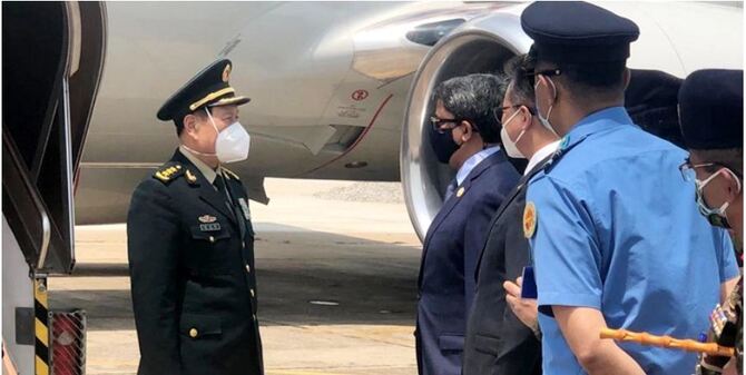 ঢাকায় পৌঁছেছেন চীনা প্রতিরক্ষামন্ত্রী