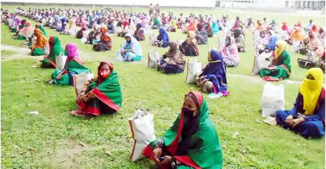 লকডাউন : এখনও শুরুই হয়নি সরকারি ত্রাণ বিতরণ