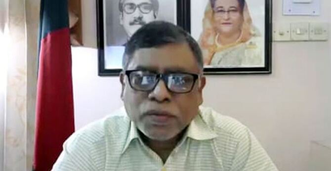 বেখেয়ালি চলাফেরা আরও বিপর্যয় নিয়ে আসবে : স্বাস্থ্যমন্ত্রী