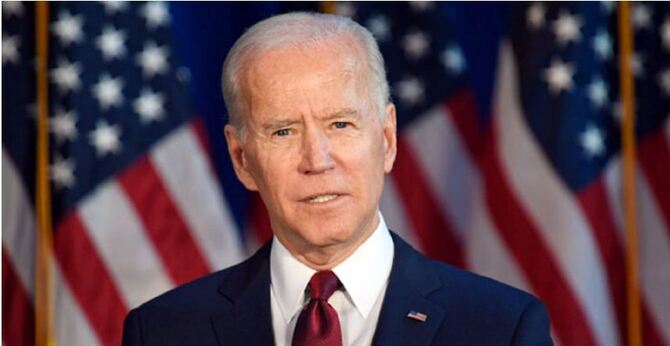 তোমার বাবা বিশ্বকে বদলে ফেলেছে : ফ্লয়েডের মেয়েকে বাইডেন