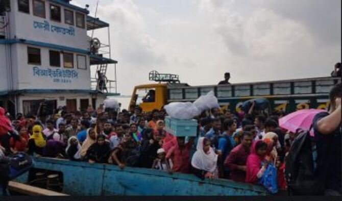 শিমুলিয়া ঘাটে ঘরমুখো মানুষের চাপ