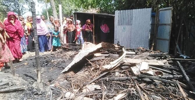 গরু বাঁচাতে গিয়ে দগ্ধ হয়ে যুবকের মৃত্যু