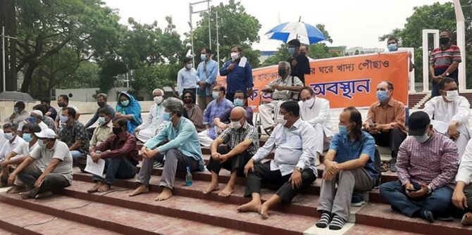 প্রধানমন্ত্রীর দুঃখ প্রকাশ করা উচিত ছিল : মান্না