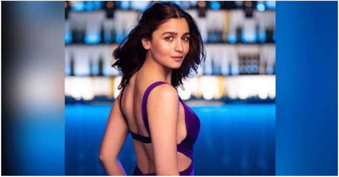 মালদ্বীপ গিয়ে ট্রলের শিকার, দেশে ফিরেই করোনা রোগীদের পাশে আলিয়া