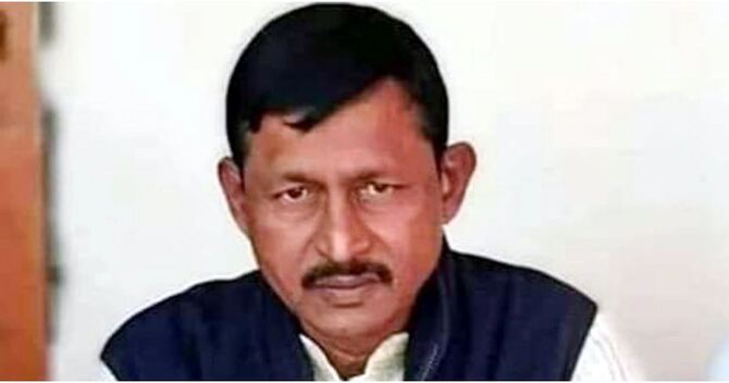 দৌলতদিয়ায় প্যানেল চেয়ারম্যানকে গুলি করে হত্যা