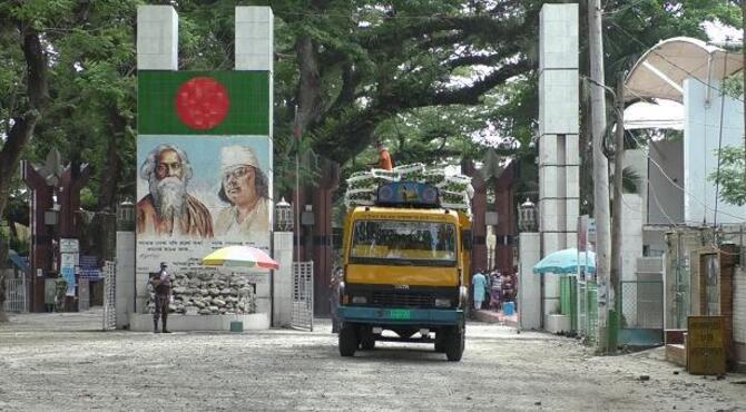 লকডাউনে বেনাপোল-পেট্রাপোল বন্দরের বাণিজ্য স্বাভাবিক