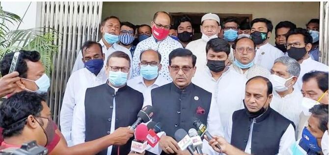 হেফাজতের তাণ্ডবে বিএনপির মদদ ছিল : হানিফ