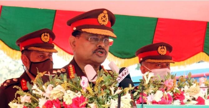 ‘সেনাবাহিনীকে সর্বোচ্চ ত্যাগ স্বীকারে প্রস্তুত থাকতে হবে’